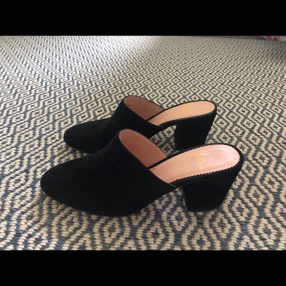 J. Crew black closed toe heel